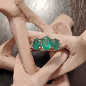 10kt Gold Emerald Diamond Ring
